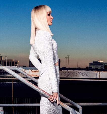 Paris Hilton ressemble de plus en plus à Lady Gaga