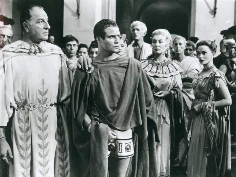 Louis Calhern (à gauche) dans "Jules César" (1953)