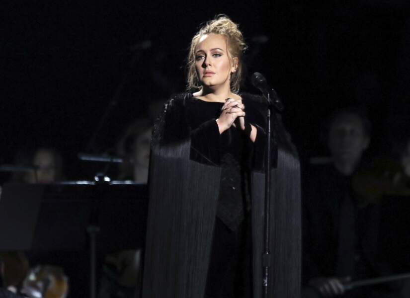 Sosie de la superbe... Adele !