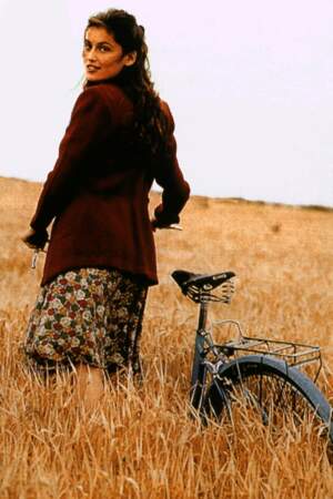 En 2000 sa prestation d'actrice est remarquée dans la série "La bicyclette bleue"