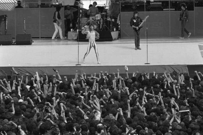 Les Rolling Stones sur scène à Auteuil dans Paris le 13 juin 1982