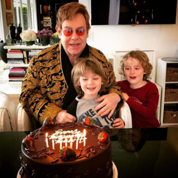 Elton John fêtait le sien avec ses fils, Zachary et Elijah. 