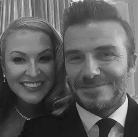 Mais on peut dire pareil d'Anastacia, en selfie avec le beau David Beckham ! 