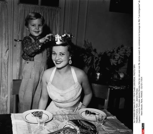 Jeanne Moreau avec son fils Jérôme, qu'elle a eu avec Jean-Louis Richard en 1949