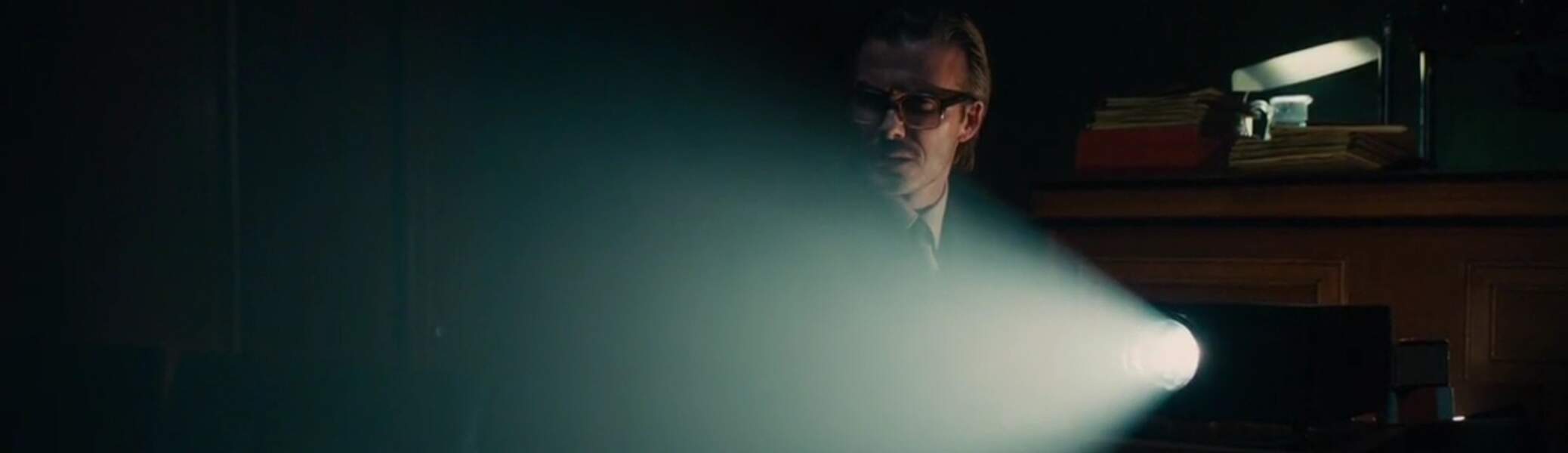 Discrète apparition pour David Beckham, projectionniste dans Agents très spéciaux-code UNCLE (2015)
