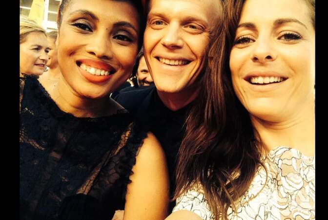 Joli le selfie d'Audrey Dana, Imany (auteure de la bande-originale) et Alex lutz à Cannes 
