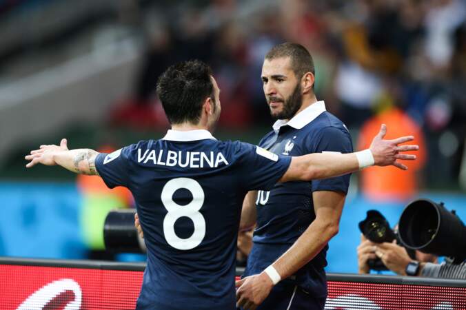 Automne, La belle amitié entre Karim Benzema et Mathieu Valbuena sur fond de sextape devant la justice. Sordide