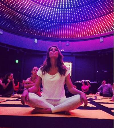 Si elle s'est mise au yoga, Laury Thilleman adore les sensations fortes