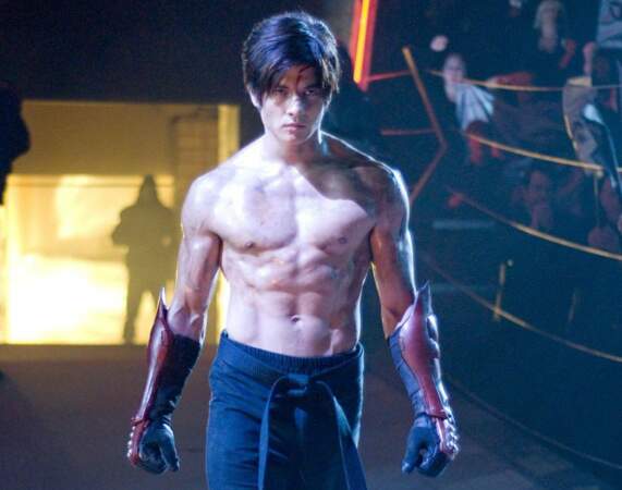 En 2010, l'acteur Jon Foo incarne le héros mythique du jeu, Jin dans le film Tekken