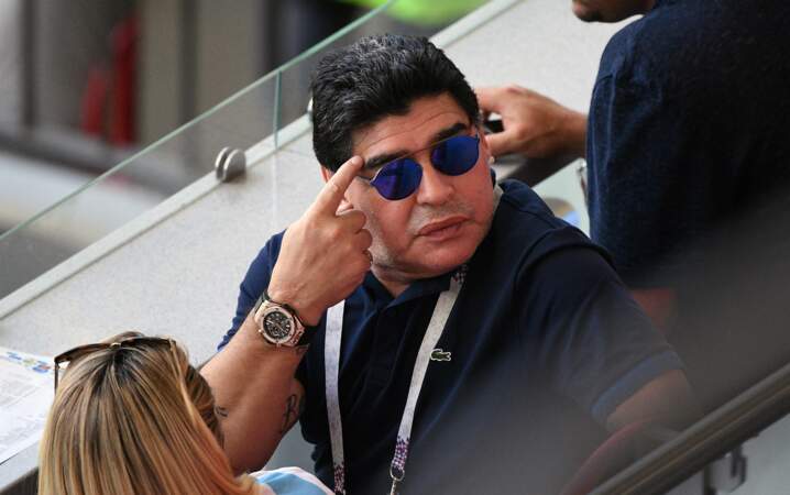 Diego Maradona passe par toutes les émotions durant ce 1/8e de finale de folie.