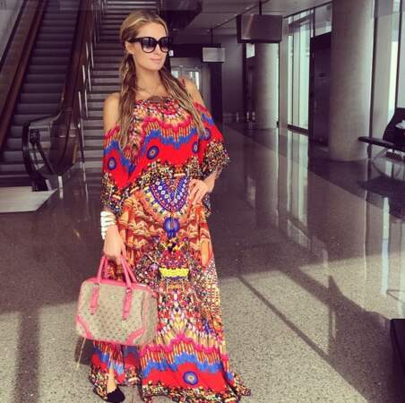 Quand Paris Hilton se rend à l'aéroport, tout son compte Instagram est au courant