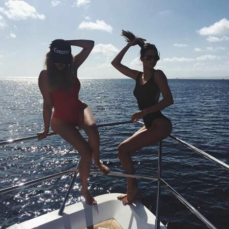 Le fun est total par contre pour Kendall Jenner et Khloe Kardashian.