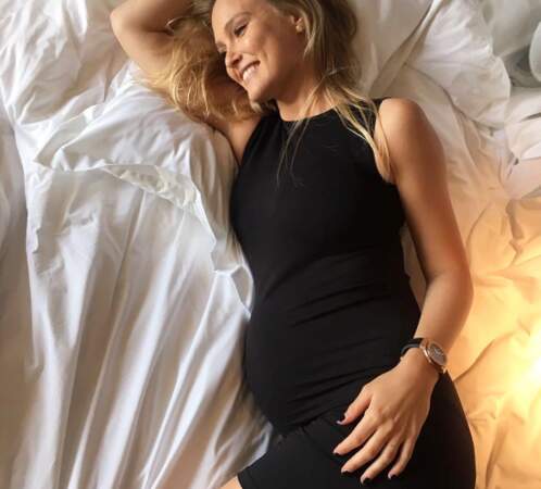 Bar Refaeli a entamé son septième mois de grossesse. 