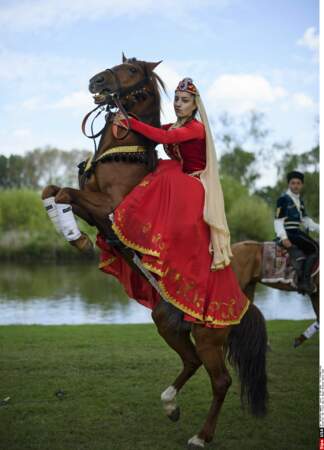 … que la prestation de cette cavalière d'Azerbaïdjan