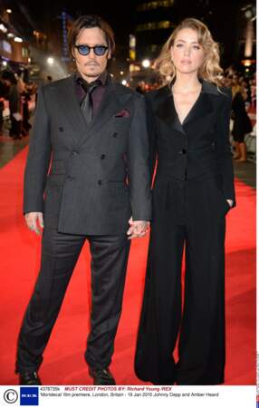 Johnny Depp et Amber Head se marient en février 2015 pour divorcer à grand fracas 15 mois plus tard.