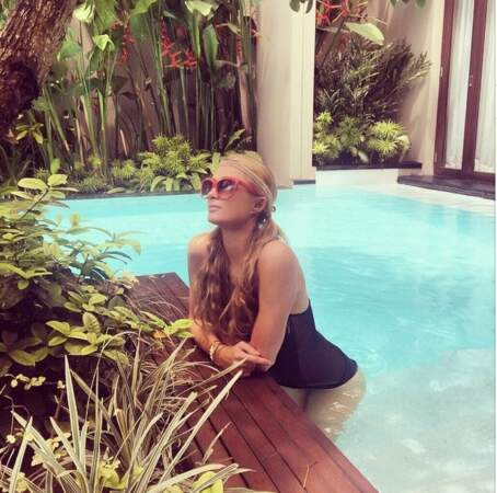 Pendant qu'il neige en France, Paris Hilton, elle, profite à Bali ! 