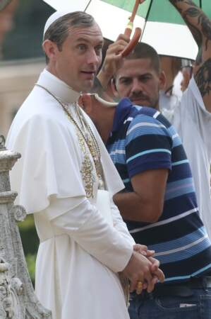Jude Law tourne à Rome la série The young Pope