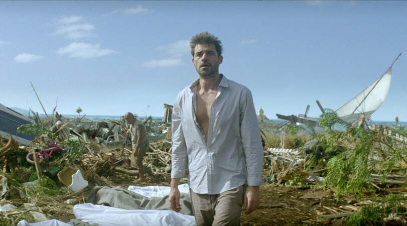 L'acteur incarne un touriste français pris dans le tsunami qui a ravagé la Thaïlande en 2004 dans Au-delà.