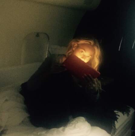 Idem pour Beyoncé, qui a carrément un lit dans ce qui semble être son jet.
