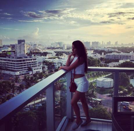 À Miami, sur la terrasse d'un appartement... 