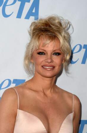 L'amie des oies : Pamela Anderson. 
