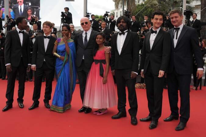 L'équipe du film "Dheepan" lors de la montée des marches au Festival de Cannes, jeudi 21 mai 2015