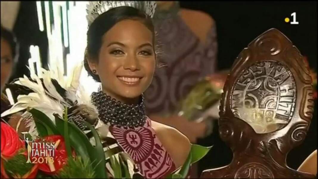 Celle qui ouvre le bal est Vaimalama Chaves, élue Miss Tahiti le 22 juin 