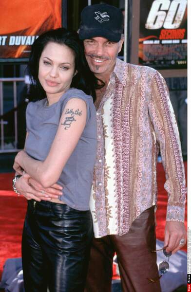 Tatouée, grunge, Angelina Jolie s'affiche avec son nouveau bad-boy : l'acteur Billy Bob Thornton
