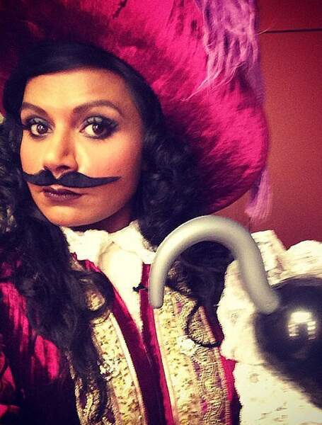 La comédienne Mindy Kaling a choisi le Capitaine Crochet pour Halloween