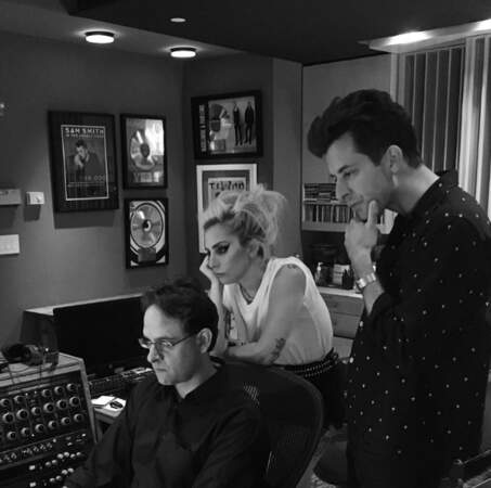 Lady Gaga et le DJ Mark Ronson ont travaillé ensemble sur le nouvel album de la chanteuse. 