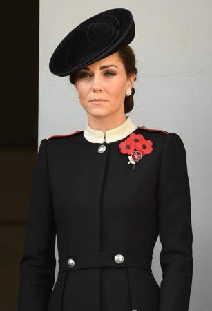 Kate Middleton, très chic toute de noir vêtue