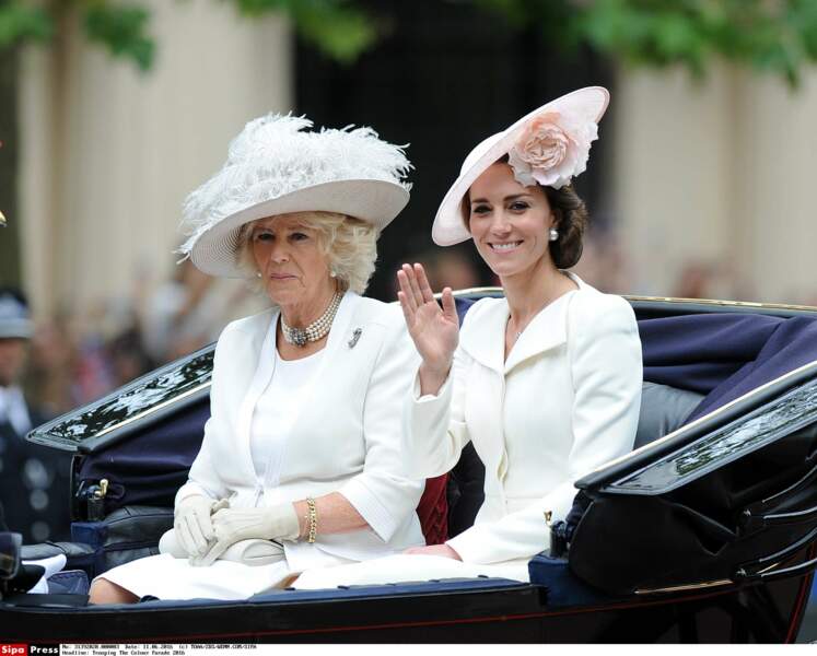 Le salut de Kate Middleton ne déclenche pas l'enthousiasme de Camilla