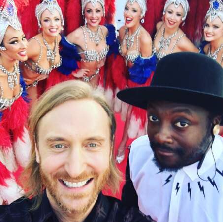 Quelques coulisses de people : David Guetta et Will.I.Am à la Tour Eiffel pour le show de l'Euro 2016. 