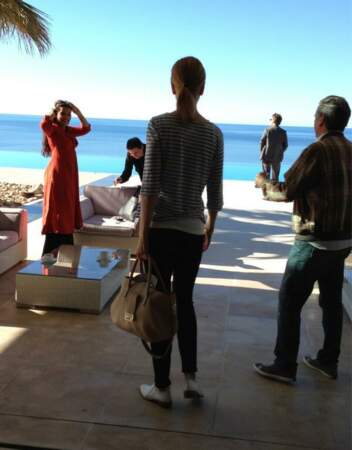 Pendant ce temps-là, à Cannes, Nicole Kidman admire une dernière fois le paysage