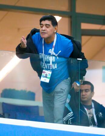 Diego Maradona et son comportement (très) étrange dans les tribunes 