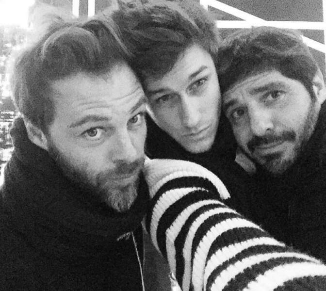 Pause selfie pour Christophe Maé, Jean-Baptiste Maunier et Patrick Fiori