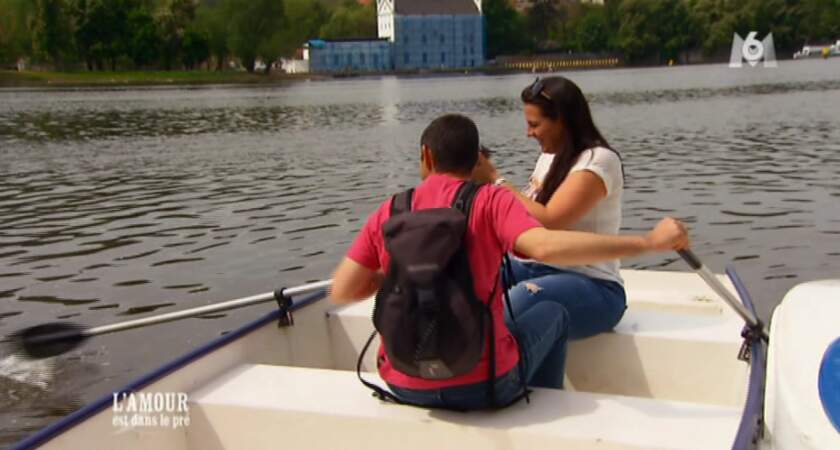 Du côté des activités sportives, Aurélie et Thierry ont choisi la barque !