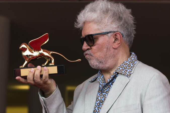Pour l'ensemble de son oeuvre, Pedro Almodovar reçoit le lion d'or à la mostra de Venise en 2019