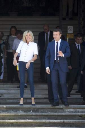 Le couple Macron a voté au Touquet, dimanche 11 juin, pour le premier tour des élections législatives