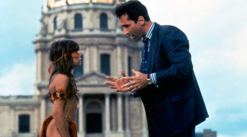 Dans Un indien dans la ville (1994), un trader (Thierry Lhermitte) découvre qu’il est le père d’un enfant sauvage.