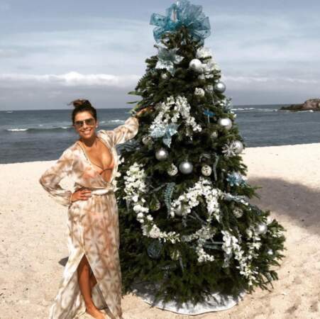 Noël les pieds dans le sable pour Eva Longoria