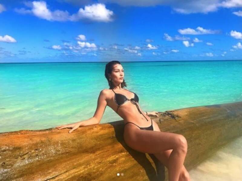En parlant de sexy, Bella Hadid a bronzé de manière totalement naturelle dans ce lieu paradisiaque. 
