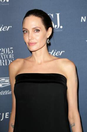 Visage creusé, os saillants, Angelina Jolie ne pèserait plus que 35 kilos