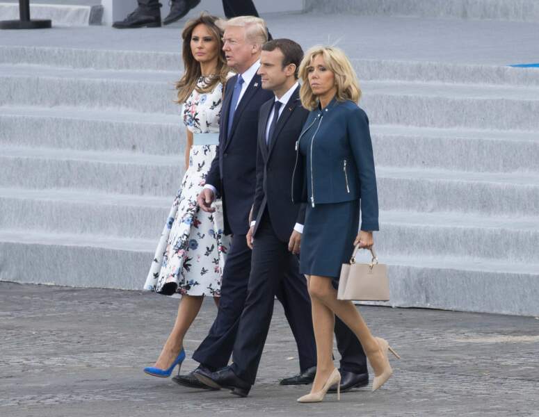 Le 14 juillet, jour de fête nationale, Brigitte Macron est aux côtés de Donald et Melania Trump