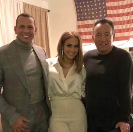 Et J.Lo et son chéri Alex Rodriguez était beaucoup trop contents de poser avec Bruce Springsteen ! 