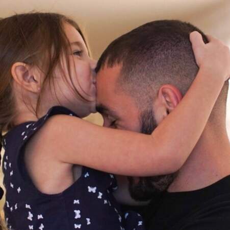 Karim Benzema en a profité pour faire un gros calinou à sa fille