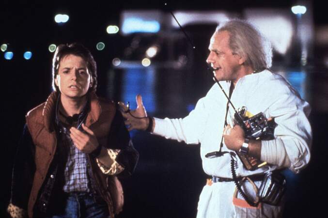 En 1985 sort Retour vers le futur de Robert Zemeckis. En tête d'affiche, le jeune Michael J Fox (ici à gauche)