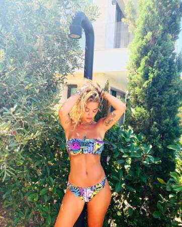 Rita Ora, sublime en bikini. 