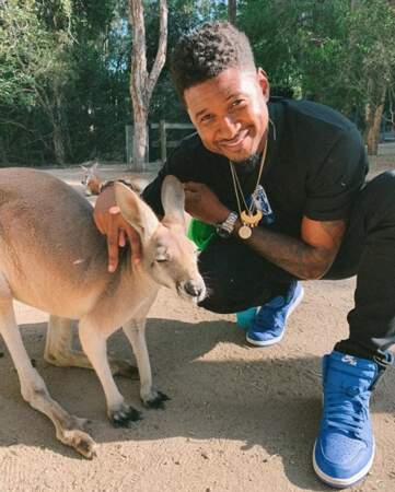 Usher s'est fait un nouveau copain en Australie. 