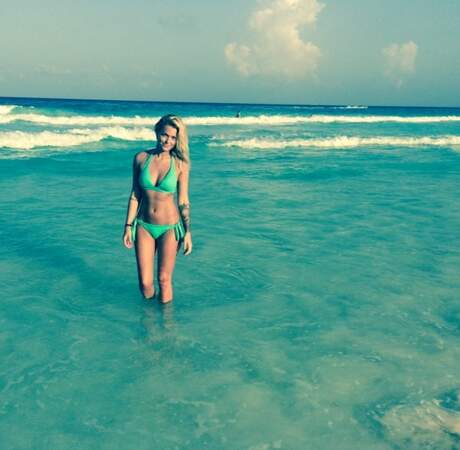Caroline Receveur, sexy à Cancún ! 